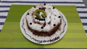鹿児島 デイサービス スター倶楽部　誕生ケーキ３