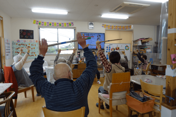 鹿児島ディサービス　棒体操　運動