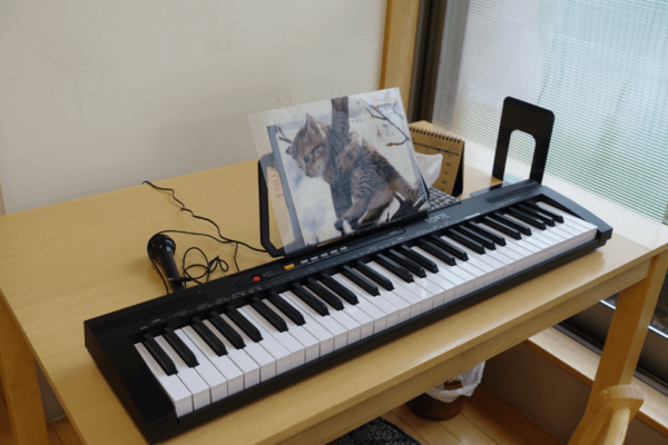 鹿児島ディサービス　電子ピアノ　到着
