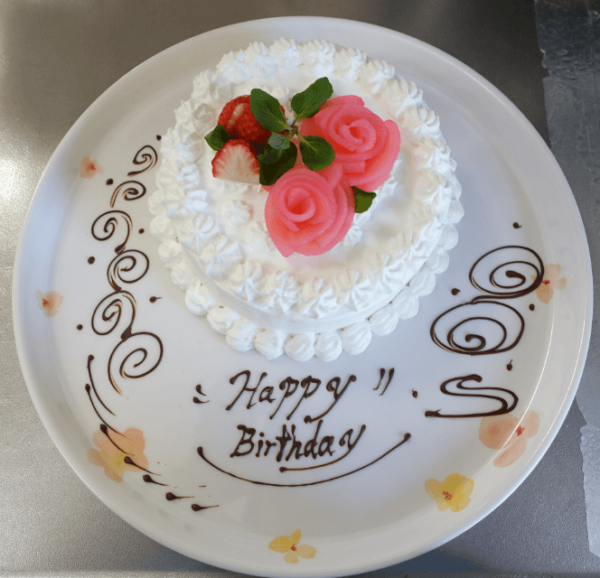 鹿児島ディサービス　誕生日会　手作りケーキ