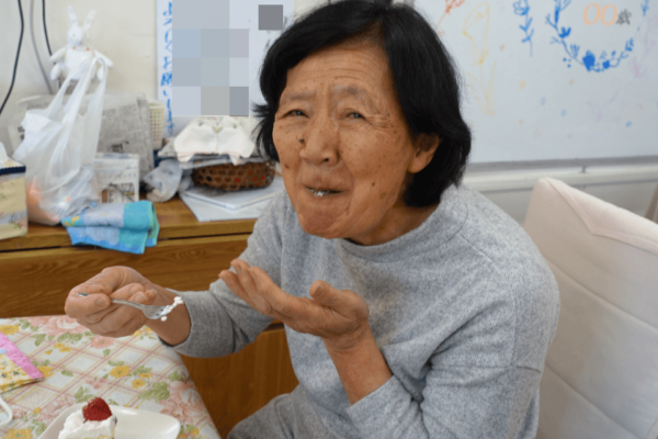 鹿児島ディサービス　誕生日会　手作りケーキ　