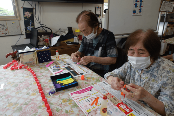 鹿児島ディサービス　創作活動　折り紙