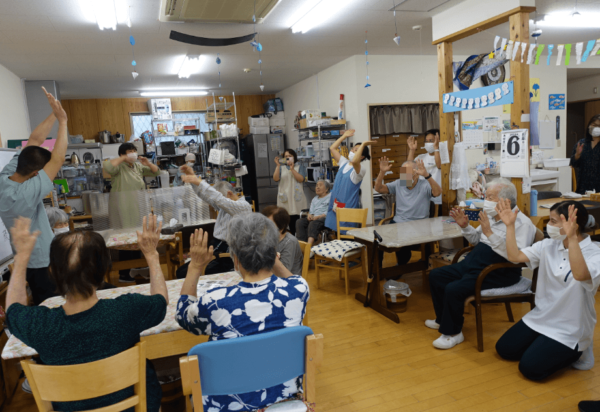 鹿児島ディサービス　誕生日　お祝い