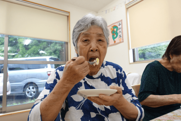 鹿児島ディサービス　手作りケーキ　誕生日