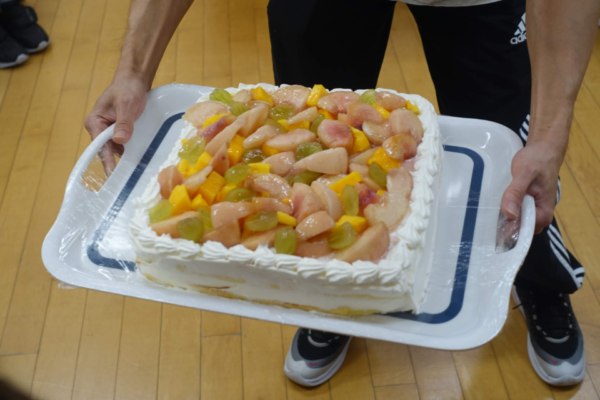 鹿児島ディサービス　誕生日会　ケーキ