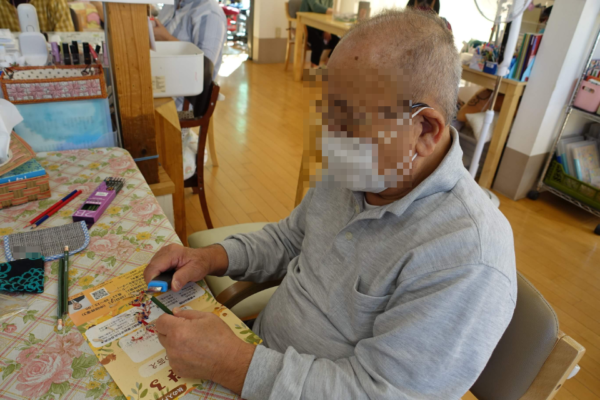 鹿児島ディサービス　鉛筆削り　学生時代