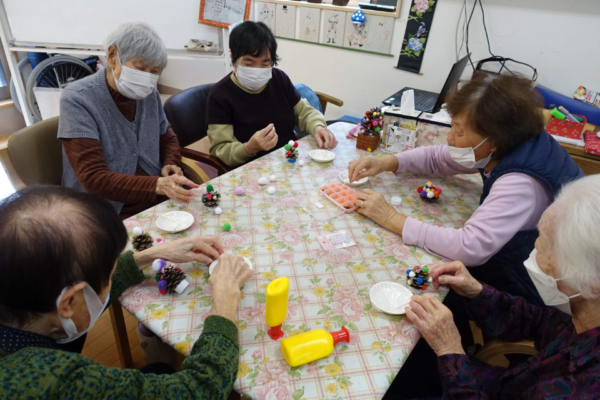 鹿児島ディサービス　創作活動　ツリー