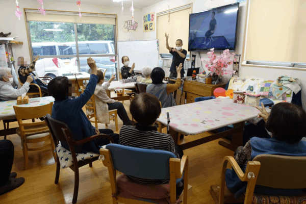 鹿児島ディサービス　イチゴ　ジャンケン大会