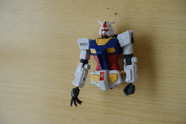 鹿児島ディサービス　プラモデル　ガンダム