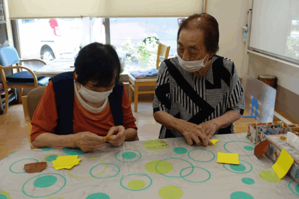 鹿児島デイサービス　創作活動　ひまわり