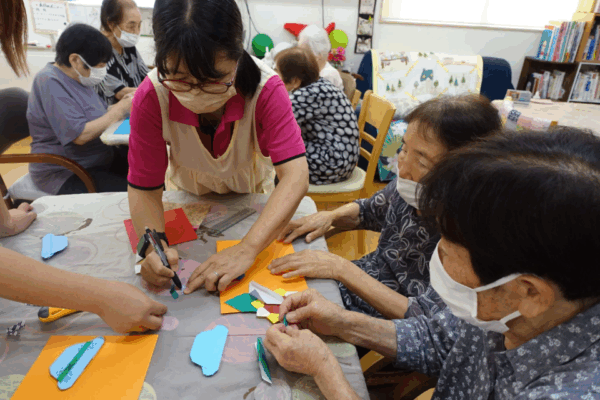 鹿児島デイサービス　創作活動　壁紙