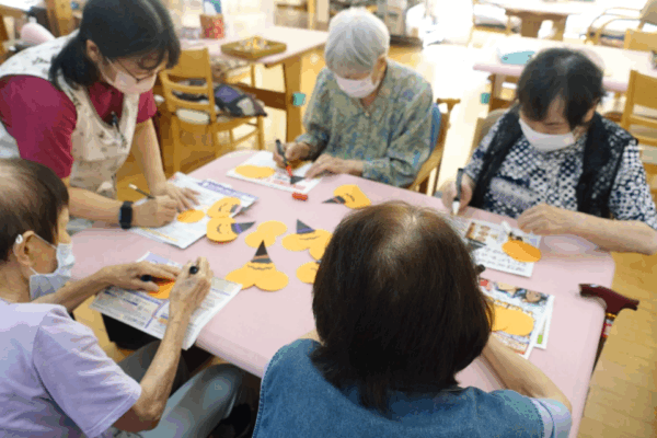 鹿児島デイサービス ハロウィン 創作活動