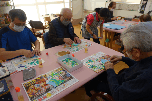 鹿児島デイサービス　創作活動　クリスマスツリー