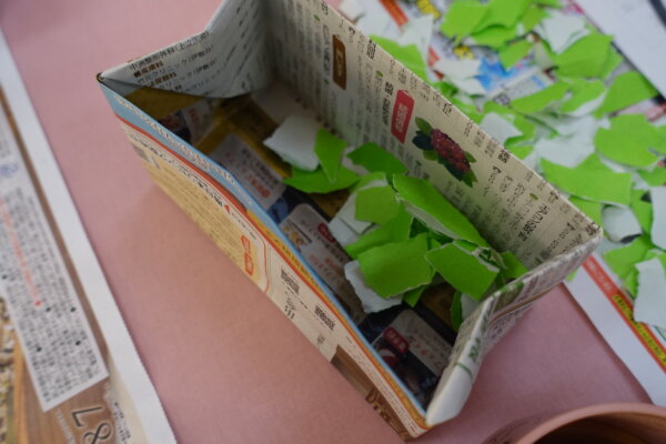 鹿児島 デイサービス 創作活動 壁紙作り