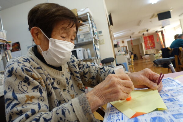 鹿児島　デイサービス　創作活動　壁紙