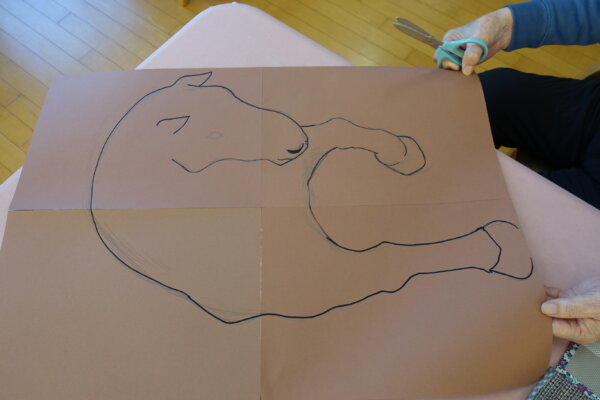 鹿児島　デイサービス　創作活動　壁紙作成　鈴かけ馬