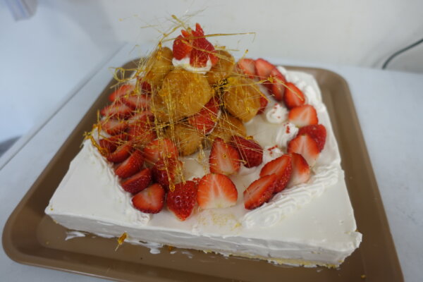 鹿児島　デイサービス　誕生日会　手作りケーキ