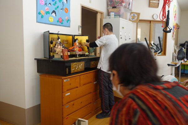 鹿児島　デイサービス　立春　雛飾り