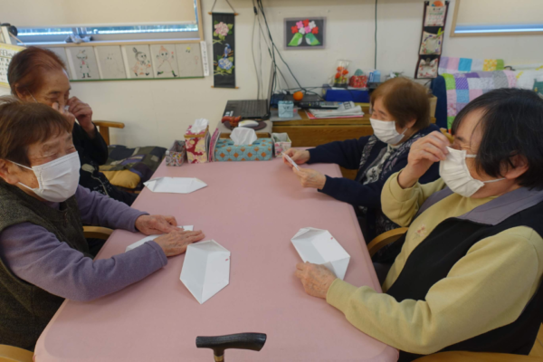 鹿児島ディサービス 創作活動 ゴミ箱