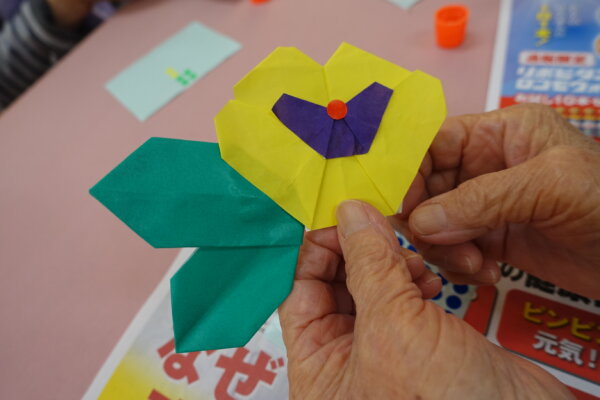 鹿児島　デイサービス　創作活動　パンジー