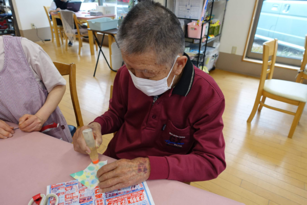 鹿児島デイサービス　こいのぼり　創作活動