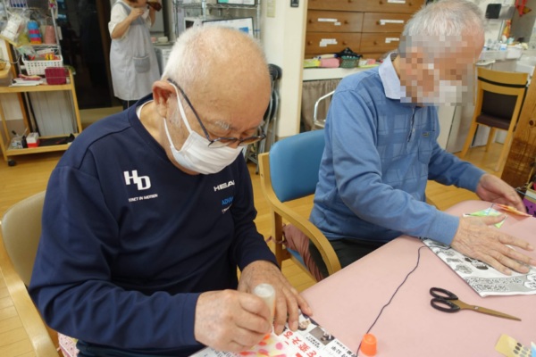 鹿児島デイサービス　こいのぼり　創作活動