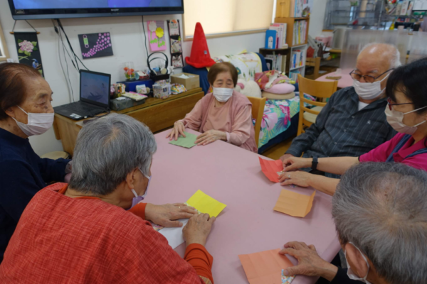 鹿児島ディサービス　創作活動　箸入れ