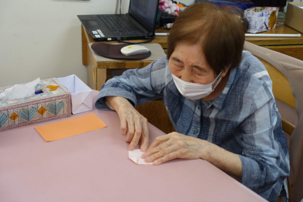 鹿児島ディサービス　創作活動　てるてる坊主