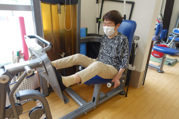 鹿児島ディサービス　マシントレーニング　訓練