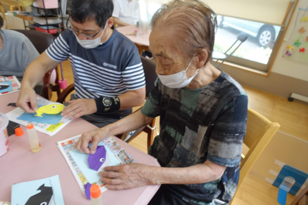 鹿児島ディサービス　創作活動　クジラ