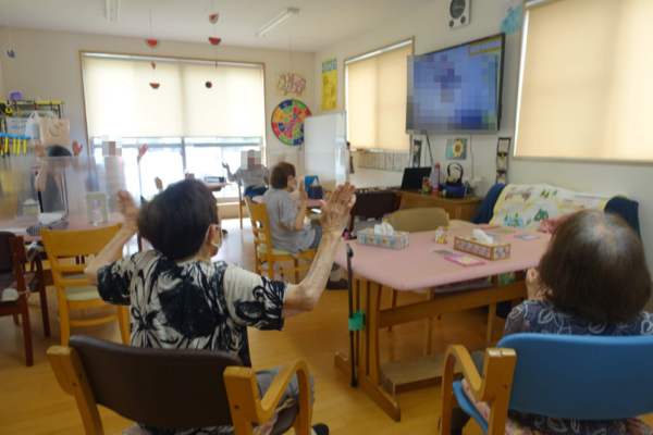 鹿児島ディサービス　朝運動　体操