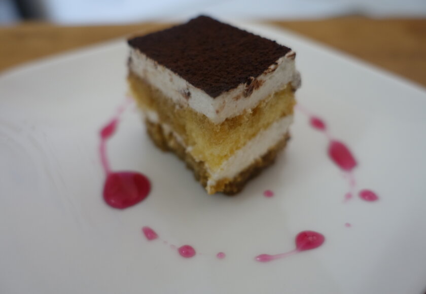 鹿児島スター俱楽部よしの　手作り　ティラミス