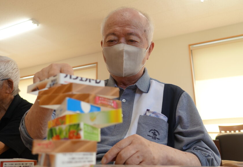 鹿児島スター俱楽部よしの　活動　牛乳パックタワー