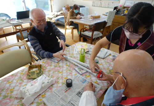 鹿児島スター俱楽部よしの　新聞紙棒　作成