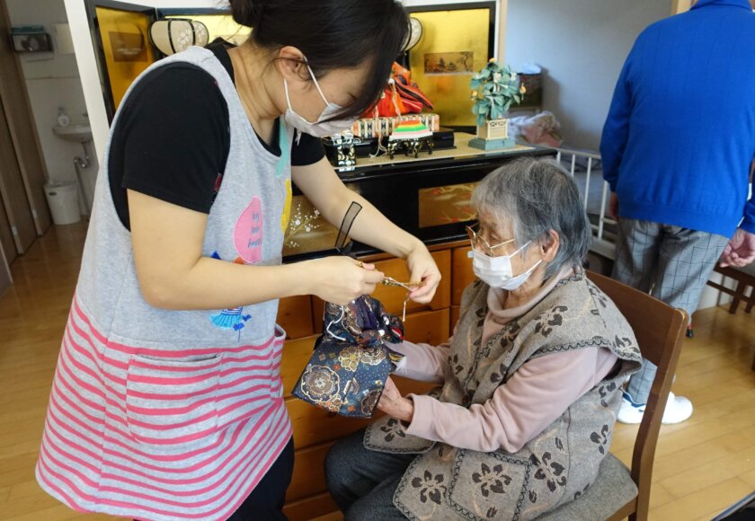 鹿児島ディサービス　お雛様　飾り付け