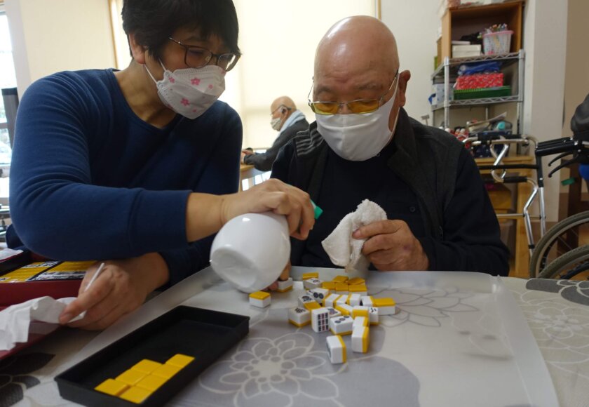 鹿児島ディサービス　麻雀牌　お手入れ