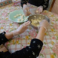鹿児島スター俱楽部よしの おやつ作り