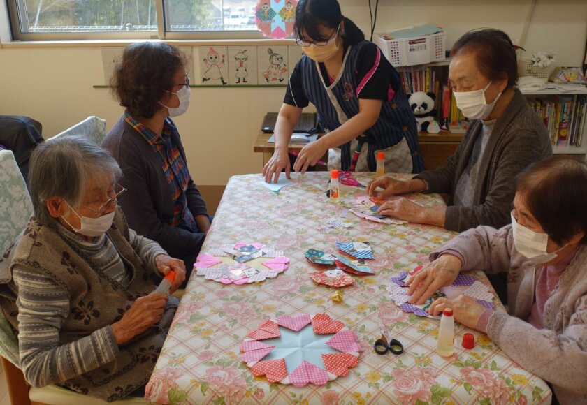 鹿児島ディサービス　創作活動　雛祭り