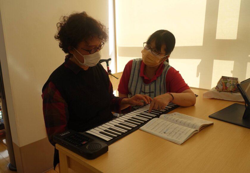 鹿児島ディサービス　活動　ピアノ