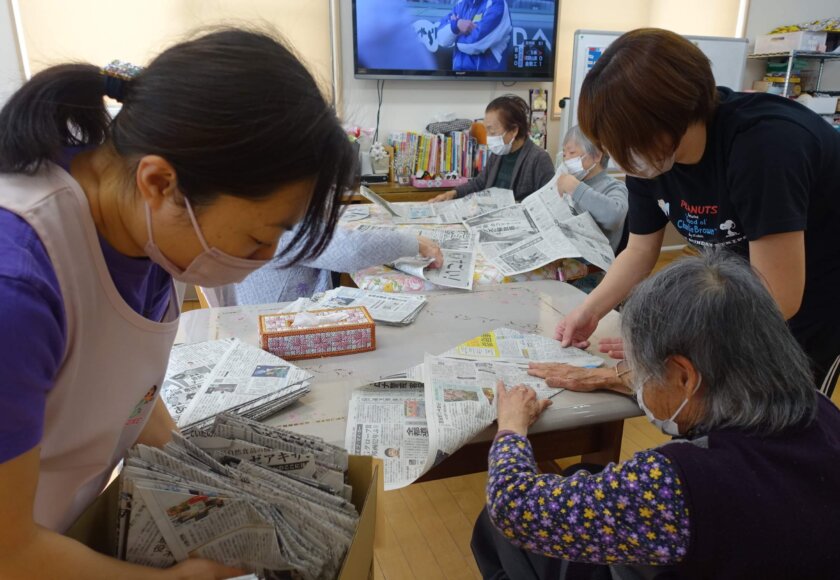 鹿児島ディサービス 新聞紙 ごみ袋