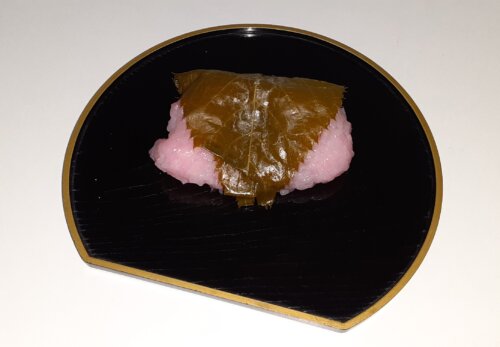 鹿児島 デイサービス 地域密着型通所介護事業 スター倶楽部 おやつ 桜餅