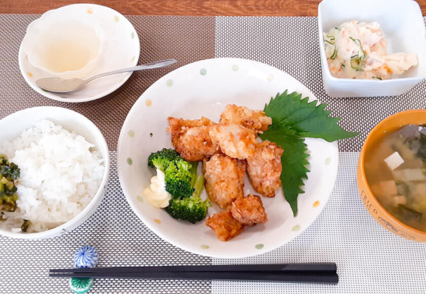 デイサービス 手作り 昼食 スター倶楽部 鹿児島 唐揚げ定食