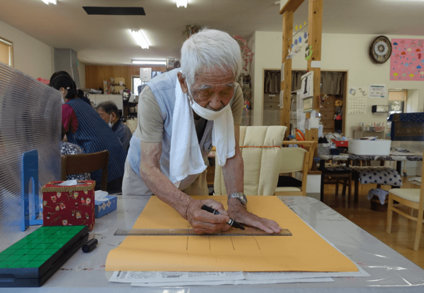 鹿児島ディサービス　創作活動　線引き