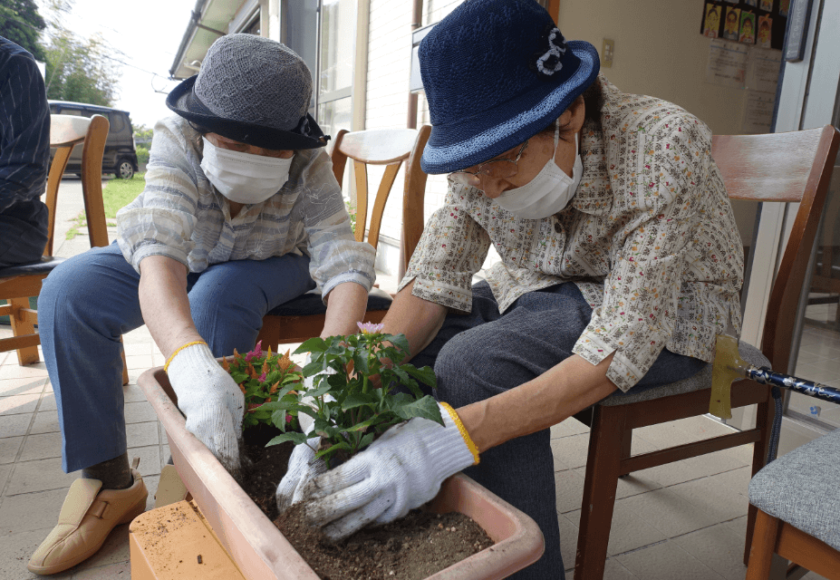 鹿児島ディサービス　園芸活動　花