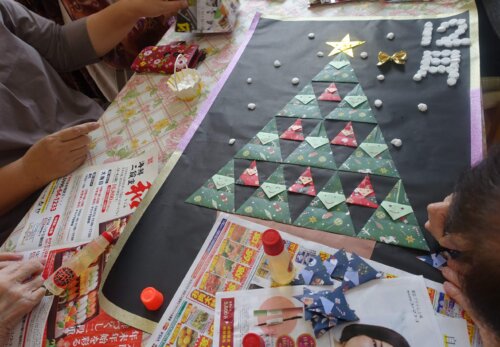 鹿児島デイサービス　折り紙　創作活動