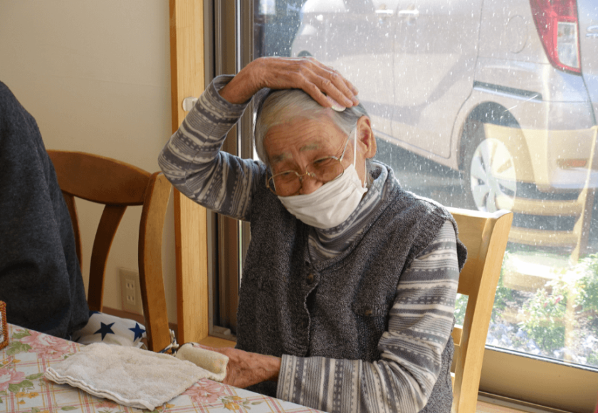 鹿児島デイサービス 髪結び イメチェン