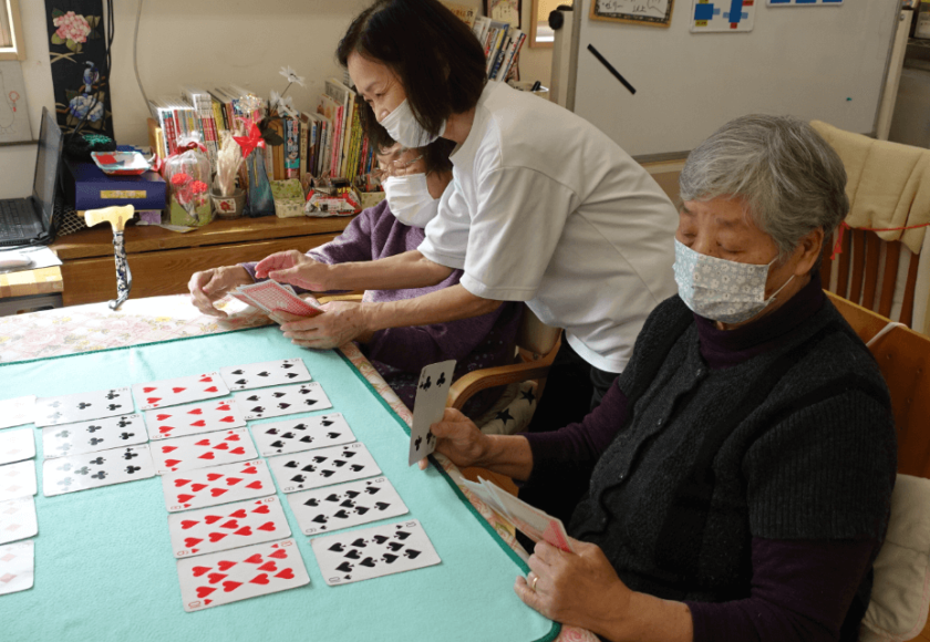 鹿児島デイサービス トランプ 7並べ