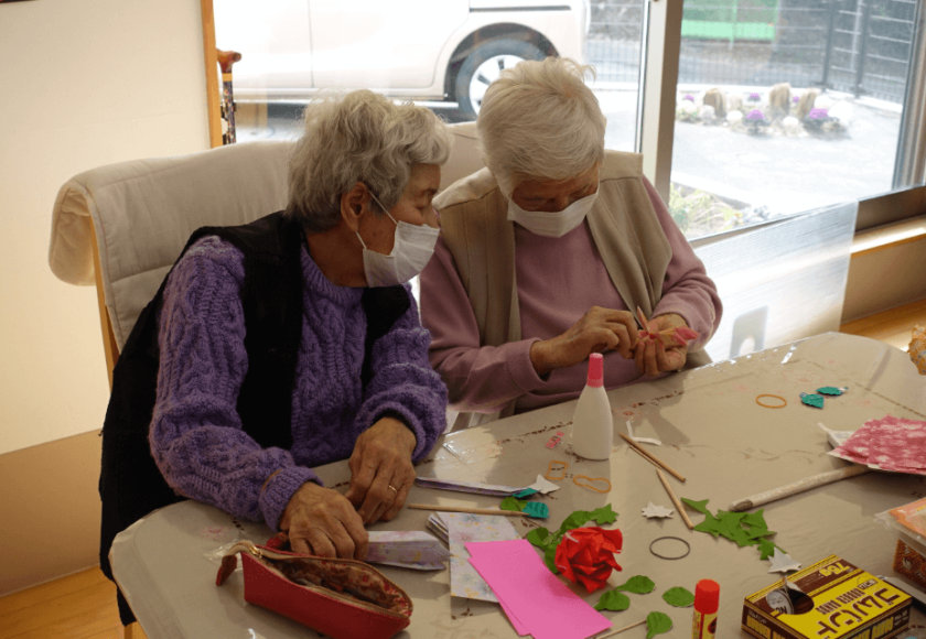 鹿児島ディサービス　創作活動　薔薇