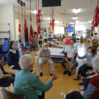 鹿児島デイサービス　レク活動　ボール投げ