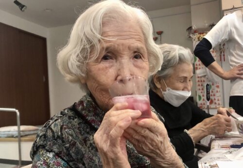 しそジュースうまい